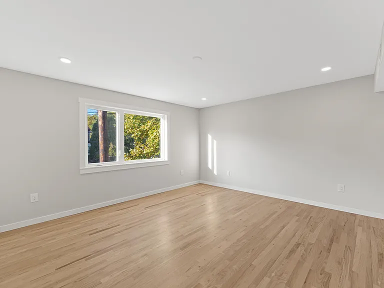 312 Garfield Ave #2 — Photo 16