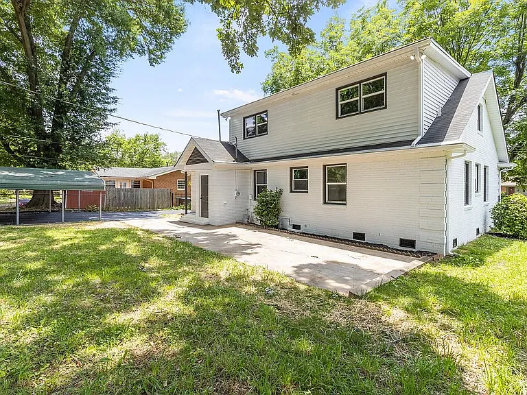 4111 Sudbury Rd — Photo 34