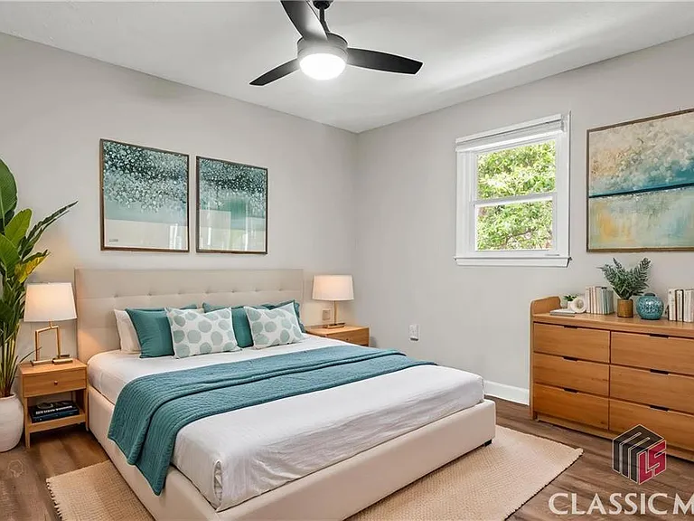 230 China St — Photo 4