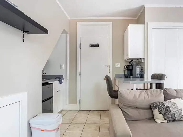 280 State St #2 — Photo 4