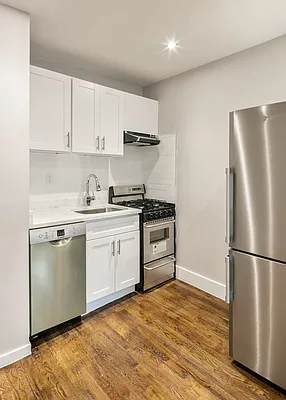 Rented by MNS | media 10