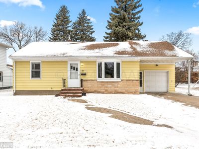 1101 9th St S, Moorhead, MN, 56560