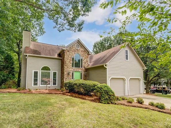 25020 Molokai Dr, Fort Mill, SC 29708