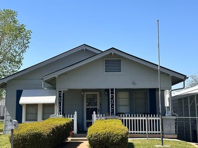 206 Rock St, Bowie, TX, 76230