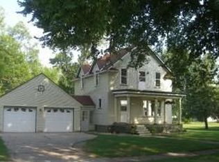 745 4th St, Hancock, MN 56244