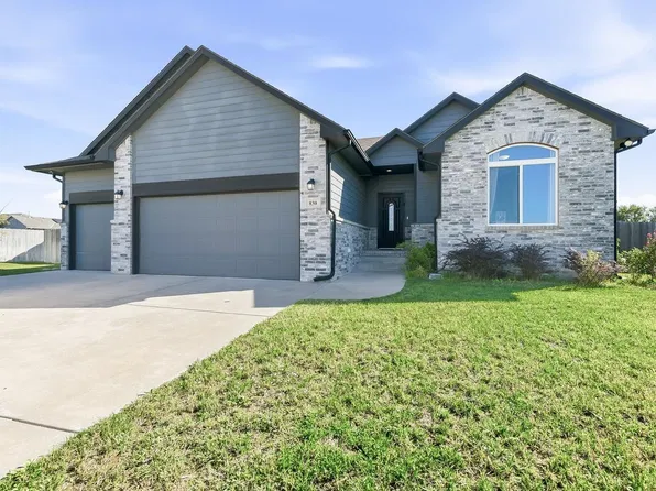 830 N Tyndall Ct, Derby, KS 67037
