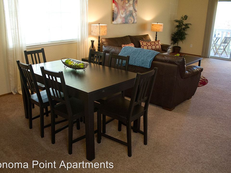 2nd image of 120 Tuscany Pl