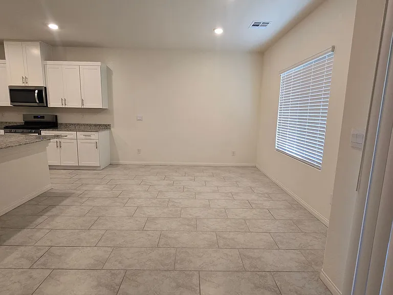 7647 Duran Harbor Ln — Photo 36