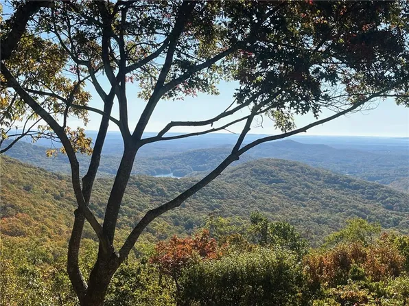 79 Strawberry Way, Jasper, GA 30143