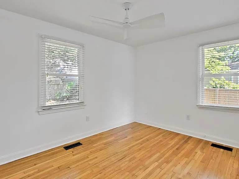 1440 Moultrie St — Photo 8