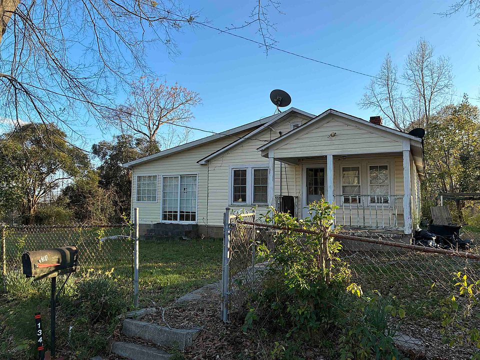 1st image of 134 Bird St