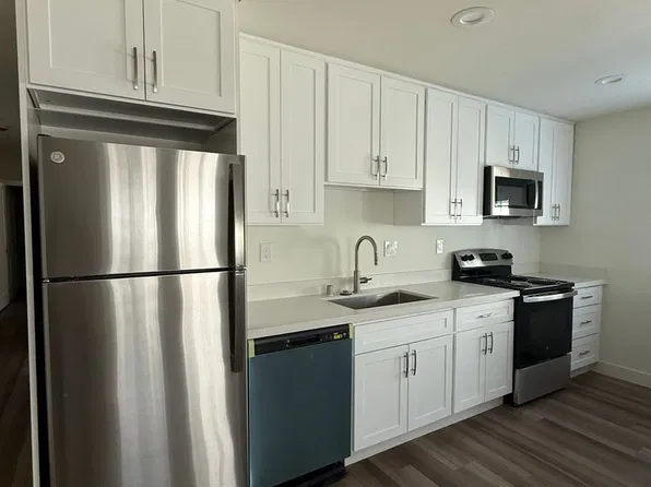 The Enclave at Lawrence, 1981 Saint Lawrence Dr #24, Santa Clara, CA 95051
