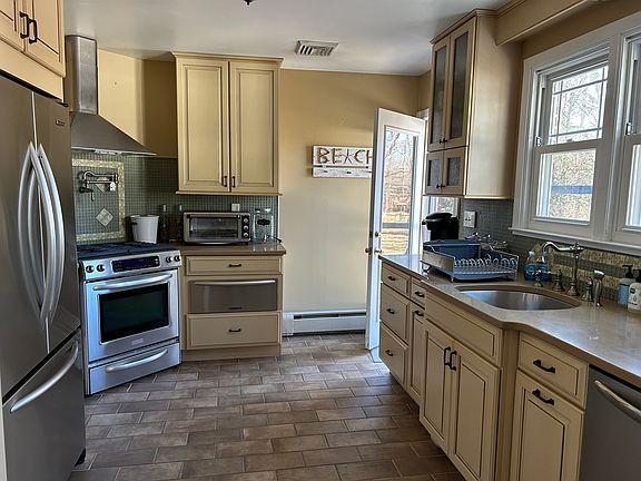 3rd image of 17 Turtle Cove Dr