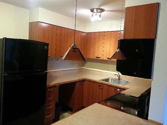 3rd image of 2334 N Harlem Ave APT 3G