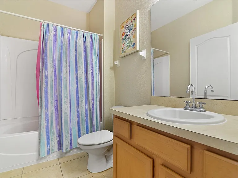 2414 Caravelle Cir #1 — Photo 36