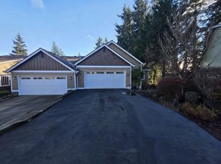 920 E Old Ranch Rd UNIT B3, Allyn, WA 98524