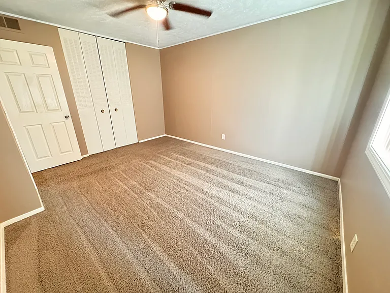 4403 S 27th St #6 — Photo 15