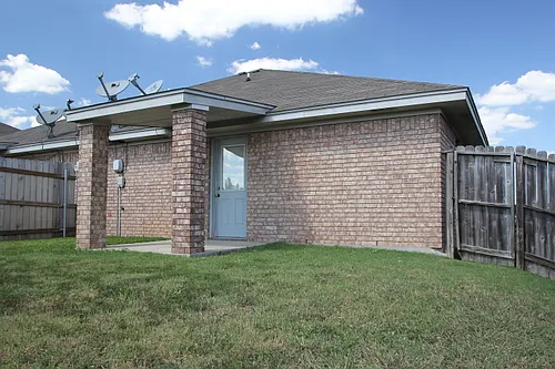 5006A John David Dr Photo 1