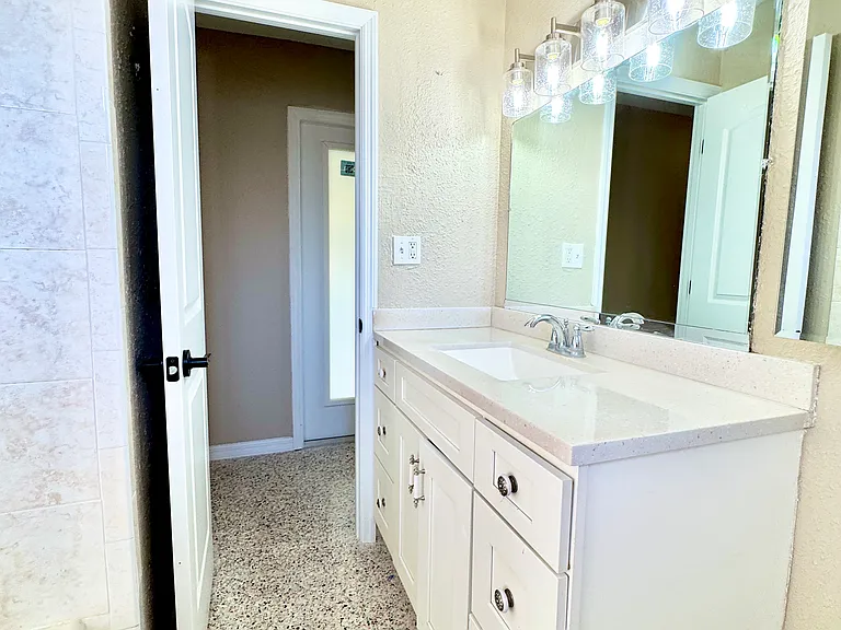 4335 Floramar Ter — Photo 16