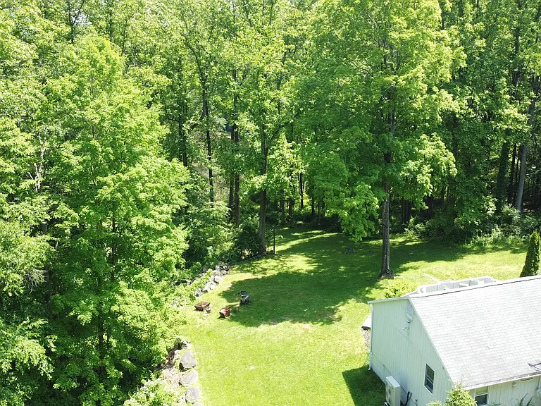 49 Mount Airy Rd E #B — Photo 8