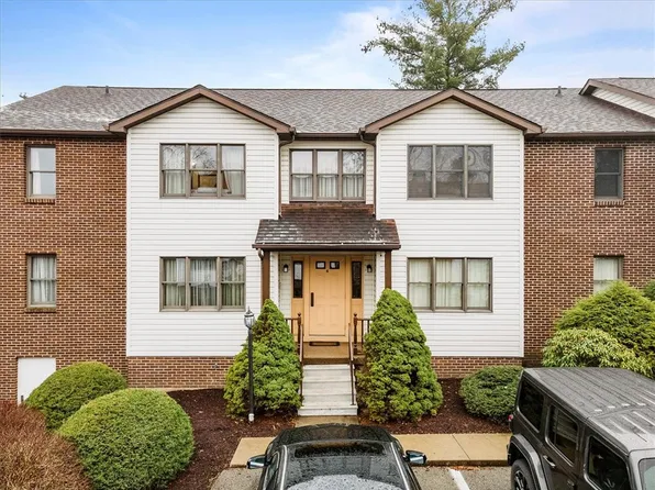 99 Grand Ave Unit 4C, Mars, PA 16046