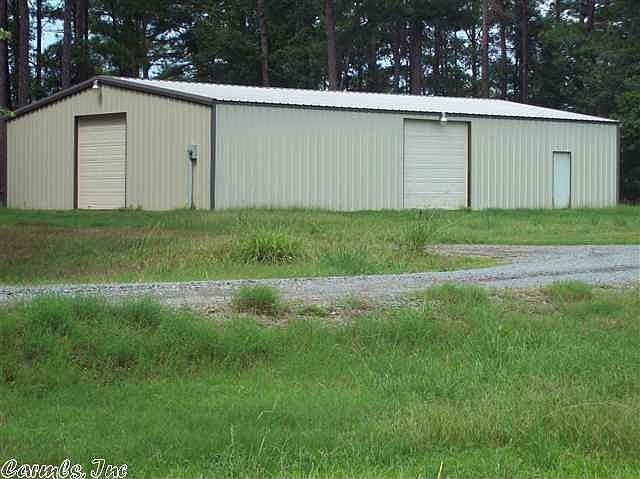 2nd image of 8719 Middle Warren Rd