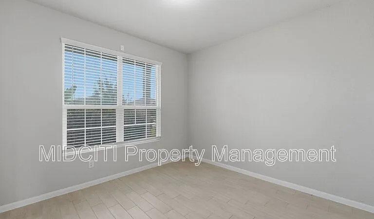 1858 Lauter Ln — Photo 19