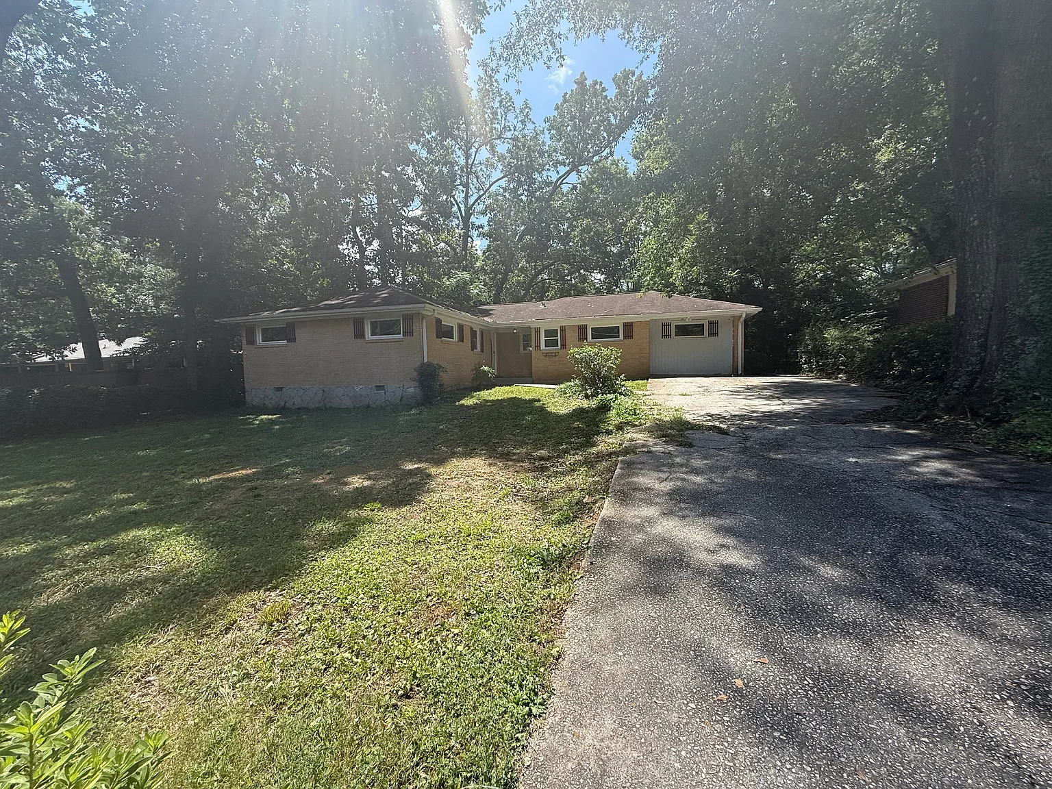4 bed, 1616 sqft, $2,200 — Photo 1