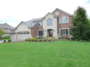 39W879 Carl Sandburg Rd, St Charles, IL 60175