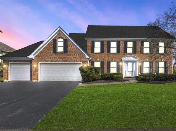1410 Monarch Cir, Naperville, IL 60564