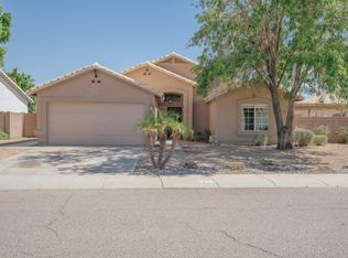 8565 W Denton Ln, Glendale, AZ 85305