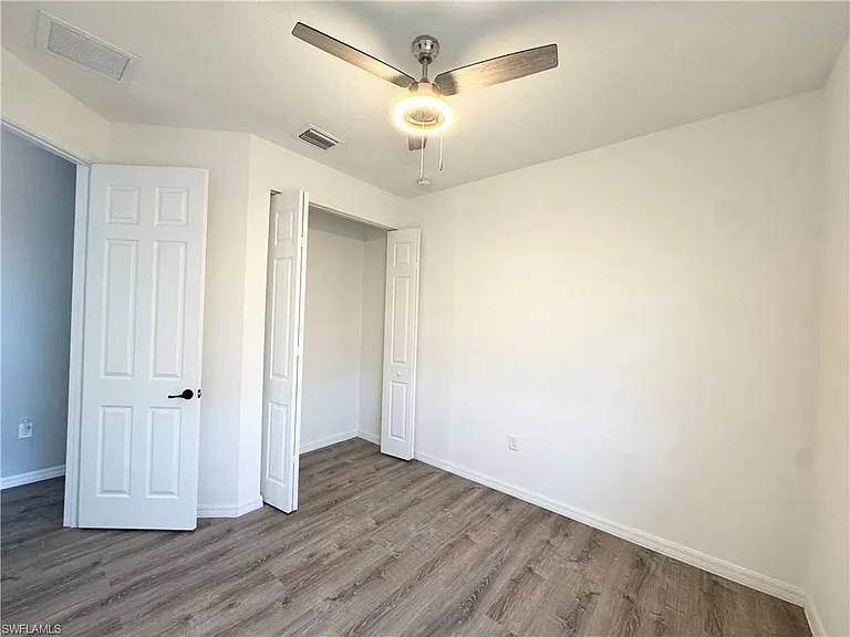 8984 Madrid Cir — Photo 15