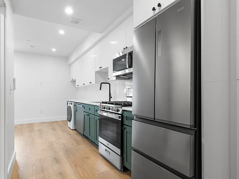 113 Ives Street — Photo 33