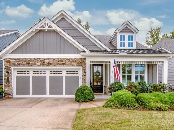 8221 Festival Way, Charlotte, NC 28215