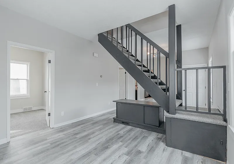 3 bed, 1.0 bath, 1174 sqft, $1,499 — Photo 3