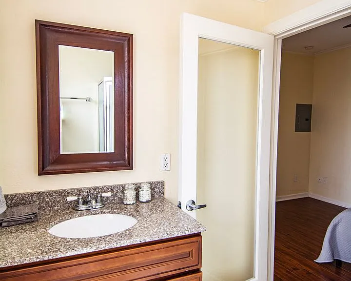 910 NW 13th St. — Photo 7