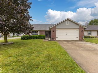 9745 Claymore Dr, Fishers, IN 46038