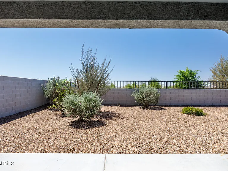 1075 W Avalon Canyon Dr — Photo 34