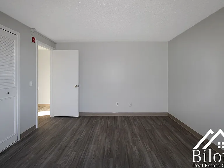 Prospect Street Apartments — Photo 64