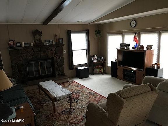 5th image of 155 E 48th St Lot 30