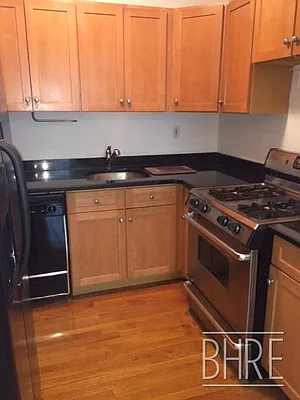 Rented by Brooklyn Heights Real Estate Inc | media 59