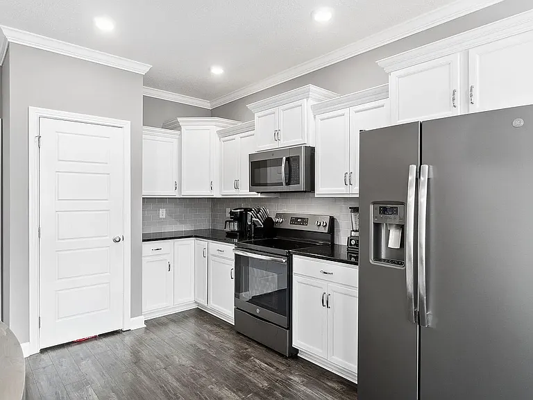 1124 Christian James Dr — Photo 8