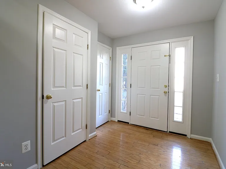 2581 Sutters Mill Dr — Photo 3