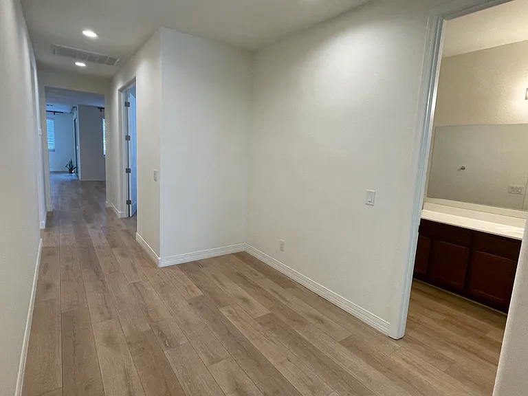 20864 E Swan Dr — Photo 3