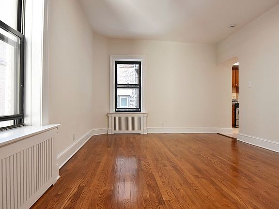5th image of 104 Riverside Dr APT 3C