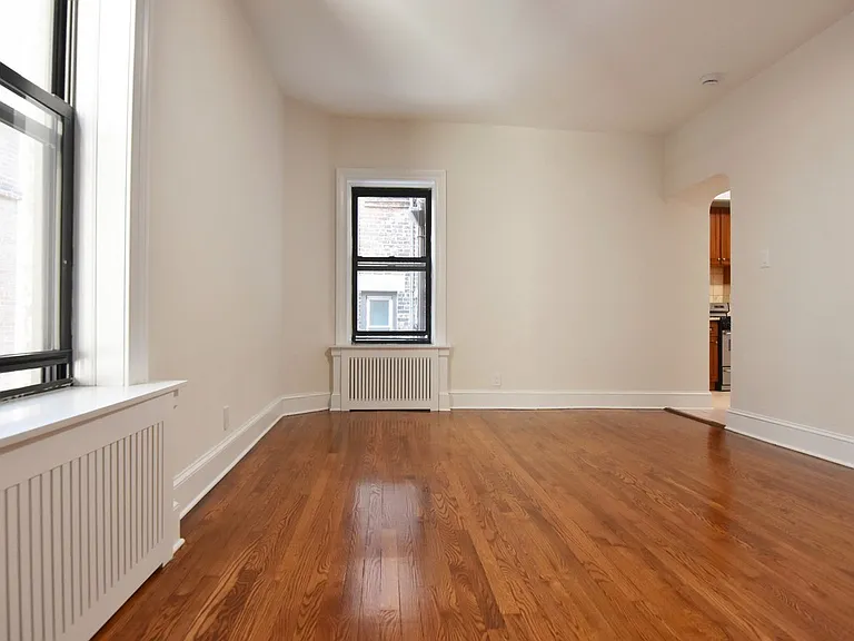 104 Riverside Dr #3C — Photo 5