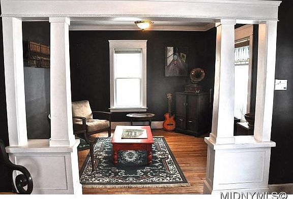 4th image of 55 Emerson Ave