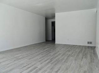 2372 Manitowoc Rd, Green Bay, WI 54311