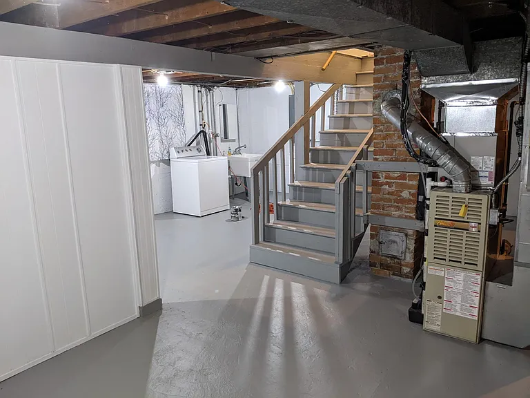 2404 W Kiernan Ave — Photo 23
