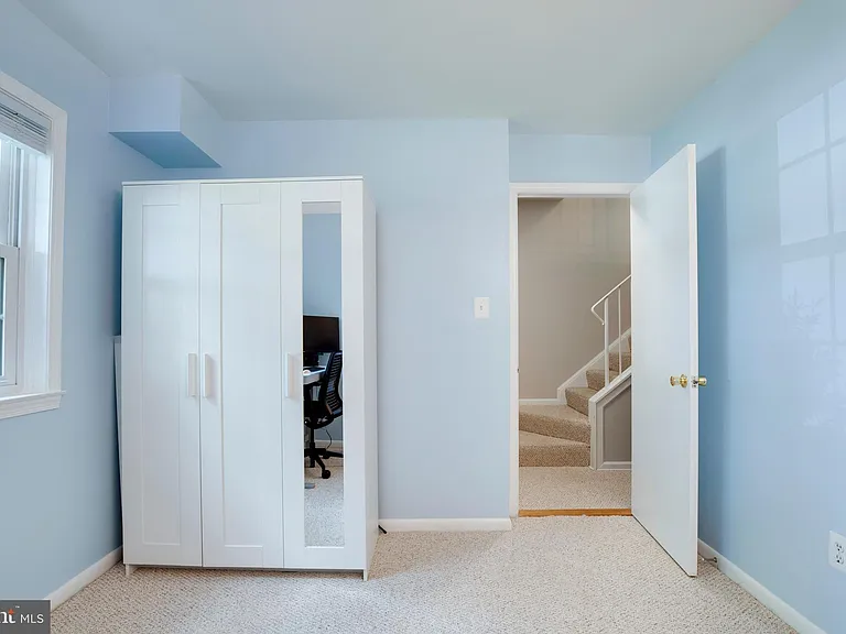 8657 Dellway Ln — Photo 32